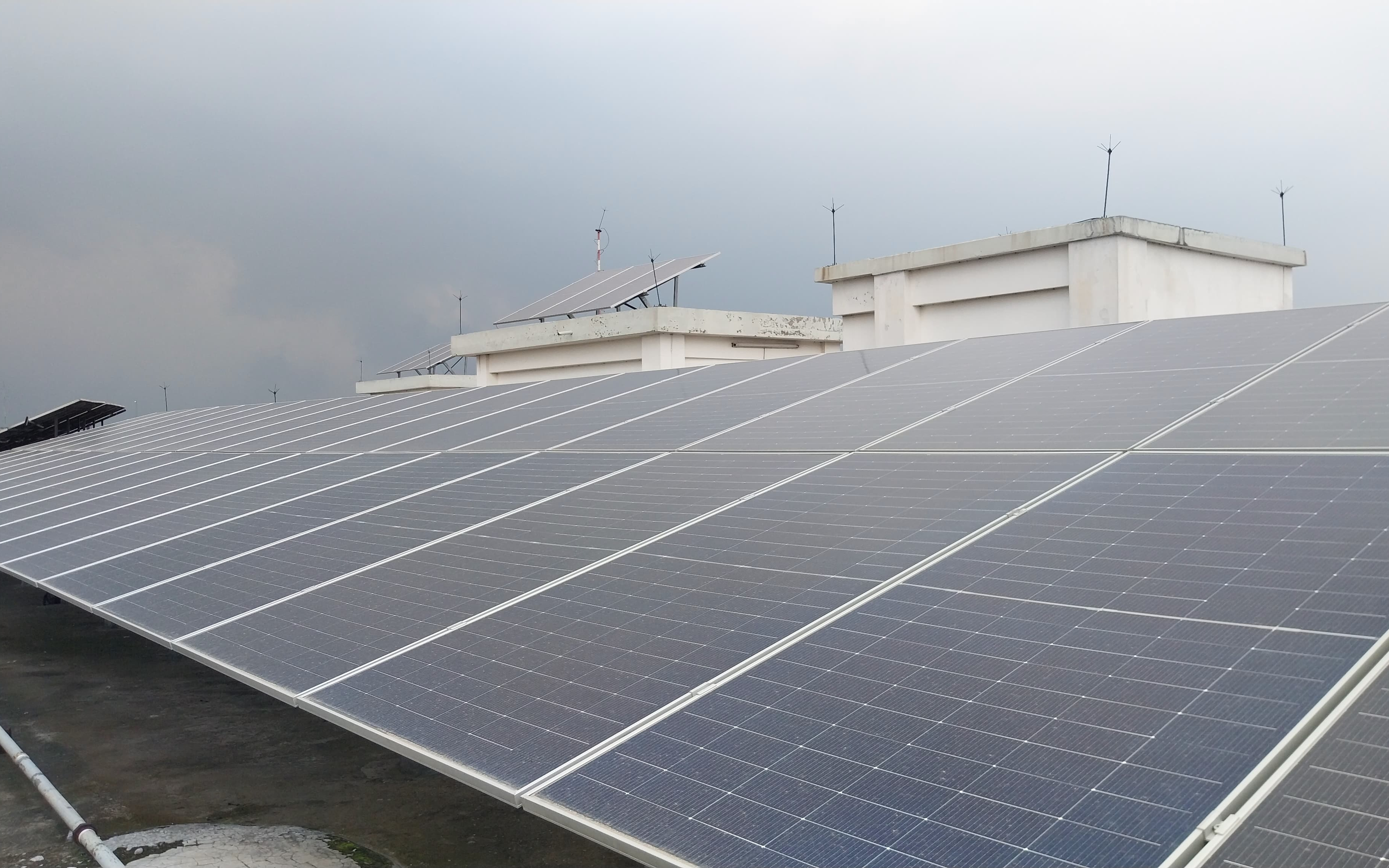 Panorama Apparel rooftop solar